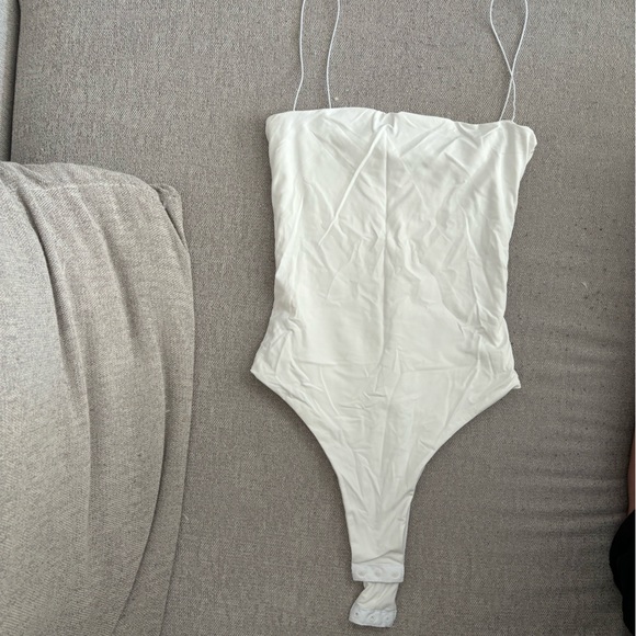 MESHKI Leila Bodysuit - Picture 4 of 6